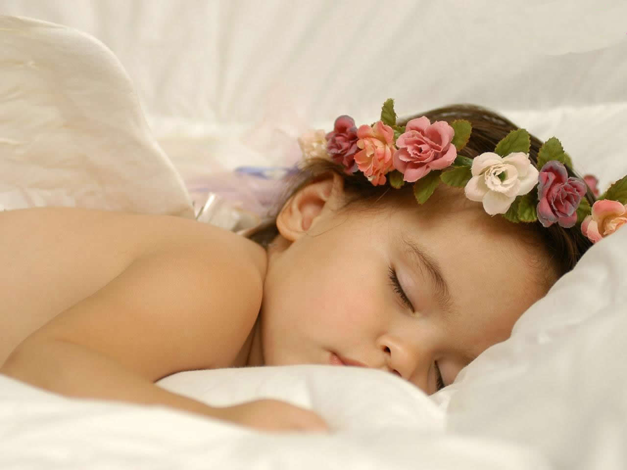 10 Benefits Of Sleeping Early - Angel Cute Baby Sleeping - HD Wallpaper 