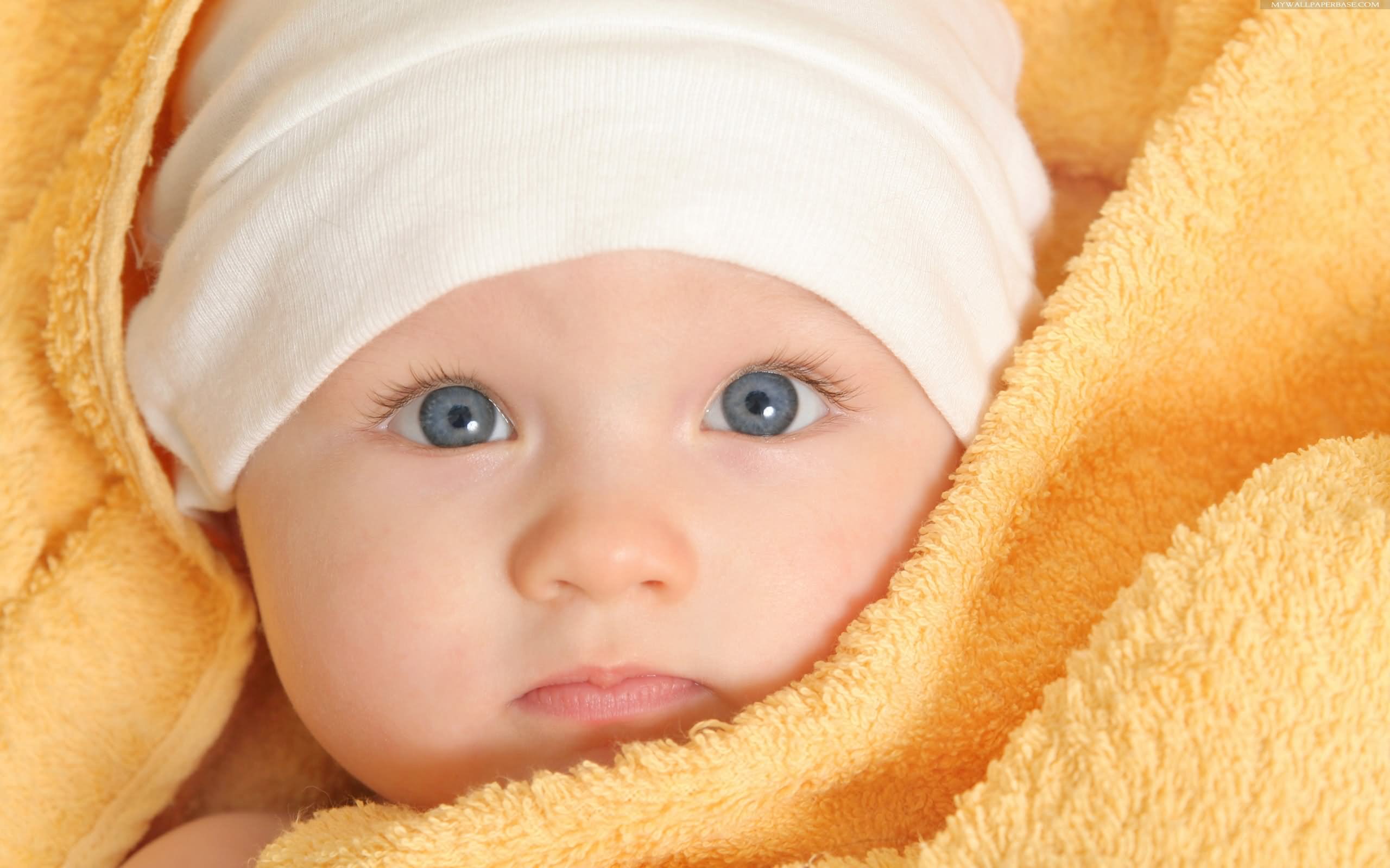 Cute Blue Eyed Baby Hd Wallpaper - Baby Pic Free Download - HD Wallpaper 