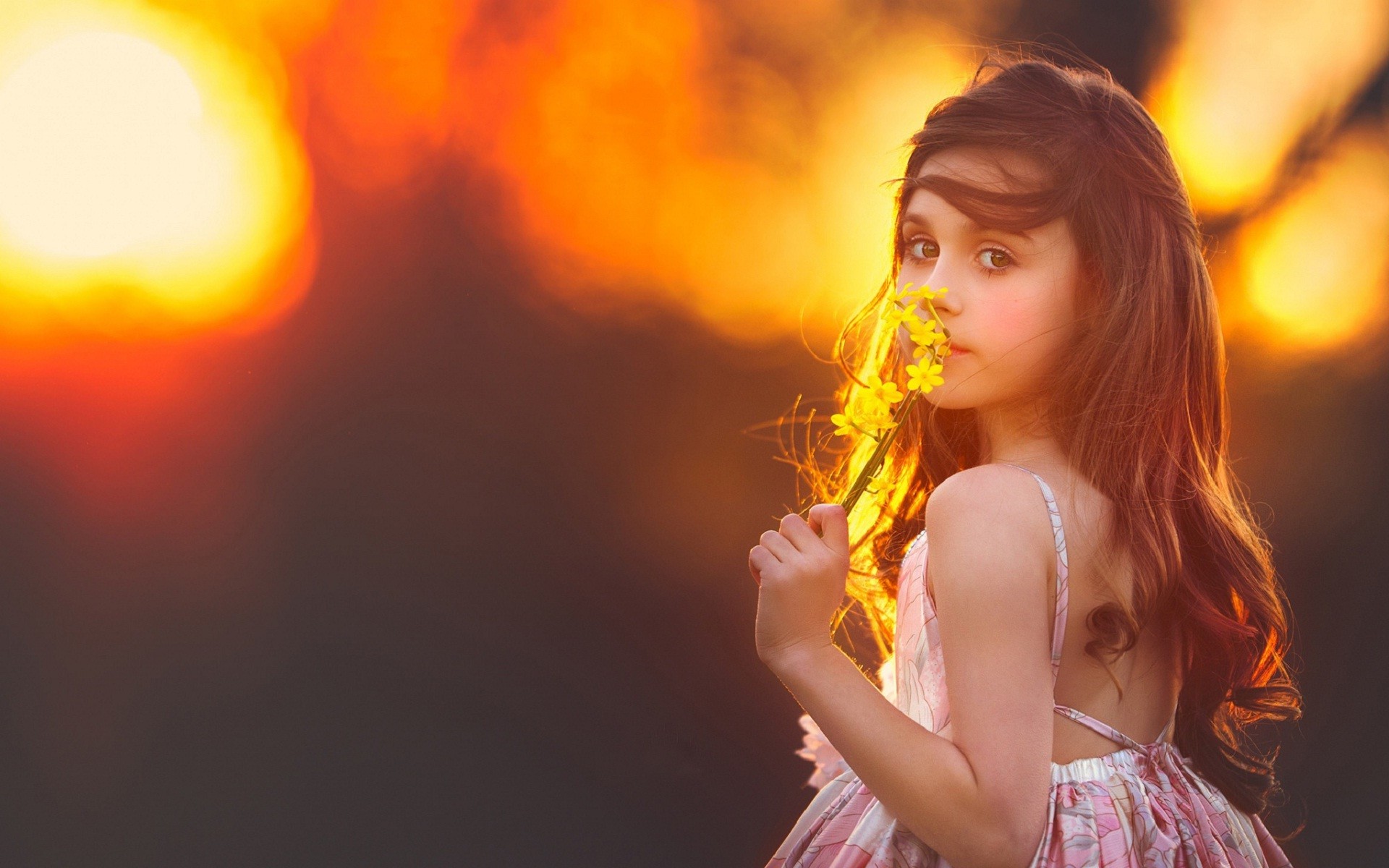 1920x1200, Very Pretty And Cutest Small Baby Girl Wallpapers - Nazar Chahti Hai Deedar Karna Mp3 Song - HD Wallpaper 