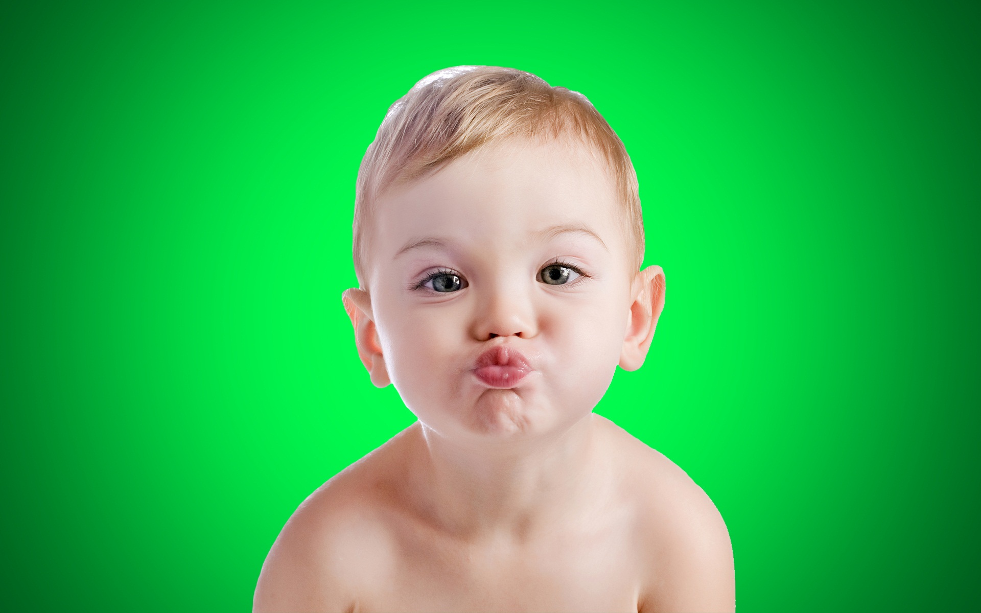 Magnificent Baby Face Wallpaper - Kiss Baby - HD Wallpaper 