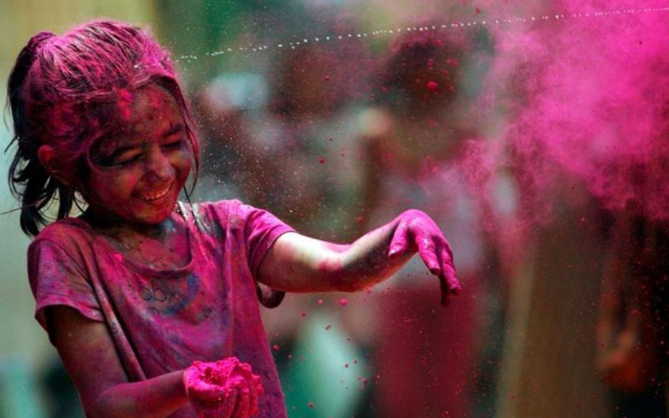 Holi With Cute Baby - HD Wallpaper 