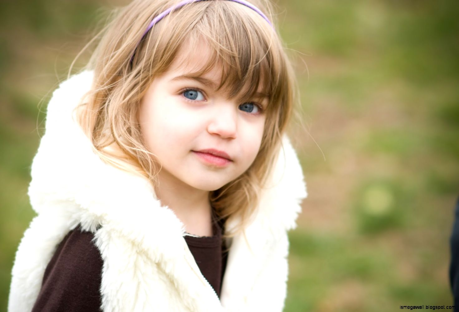 Girl Baby Blue Eyes Hd Wallpapers Important Wallpapers - Photograph - HD Wallpaper 