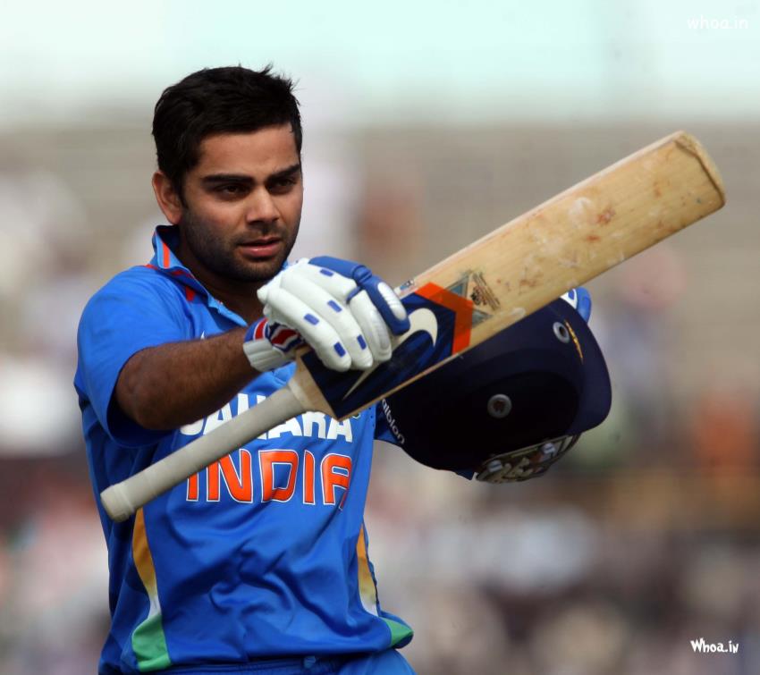 Cricketer Virat Kohli Hd Wallpaper - Virat Kholi Pich Hd - HD Wallpaper 
