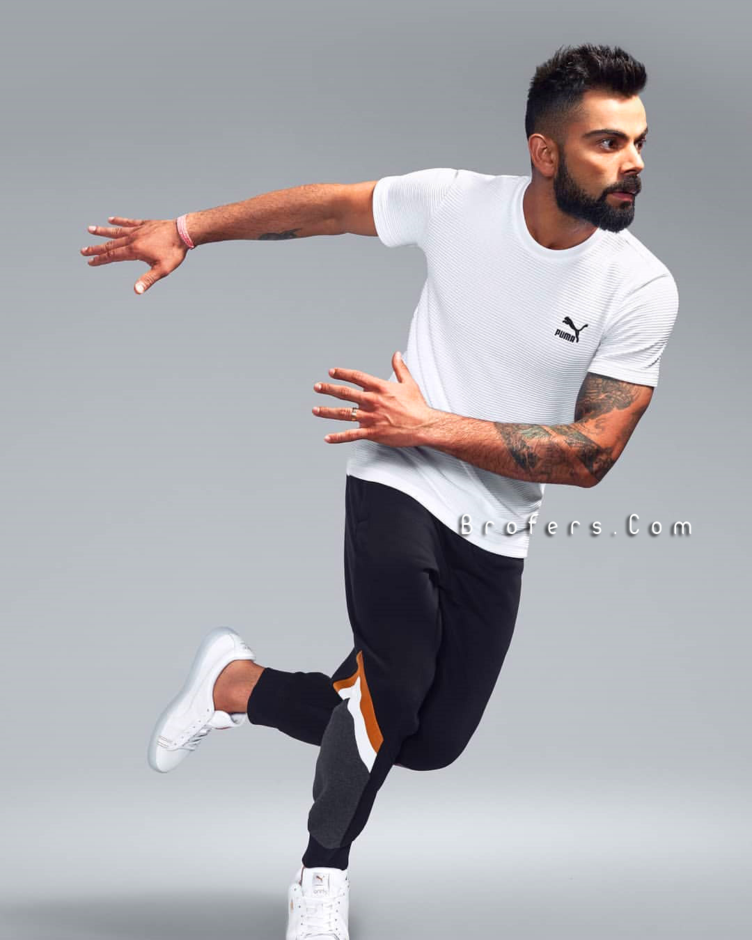 Handsome Style Virat Kohli - HD Wallpaper 
