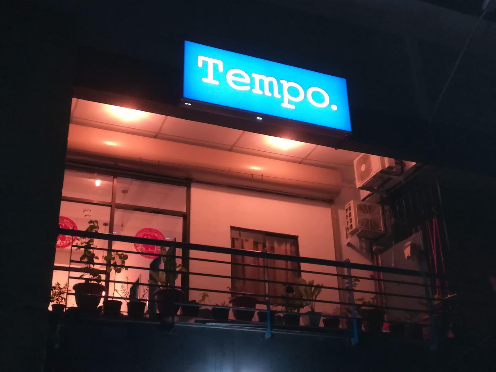 Neon Sign - HD Wallpaper 