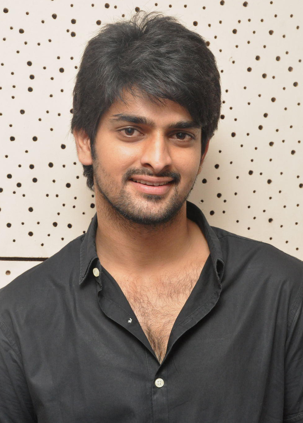 Naga Sourya Images In Black Shirt - HD Wallpaper 