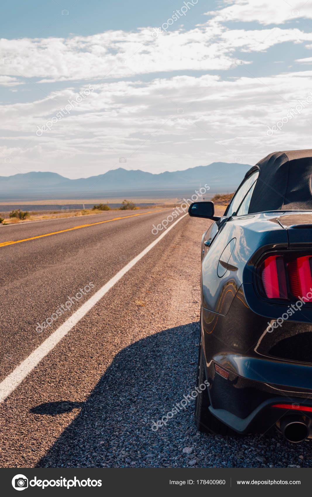 Ford Mustang And The Road - HD Wallpaper 