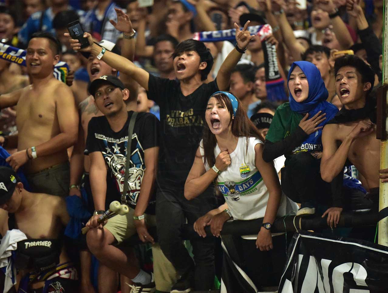 Bobotoh Persebaya Rivan - Persija Vs Persib 10 Juli 2019 - HD Wallpaper 