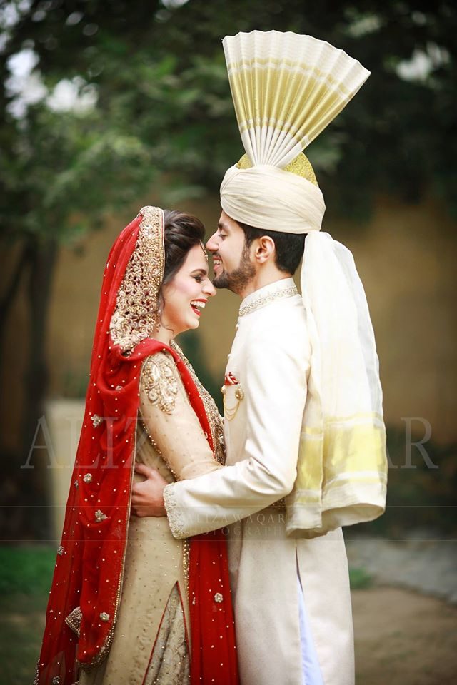 Indian Couple Wallpaper - Full Screen Hd Love Couple - 640x960 Wallpaper -  