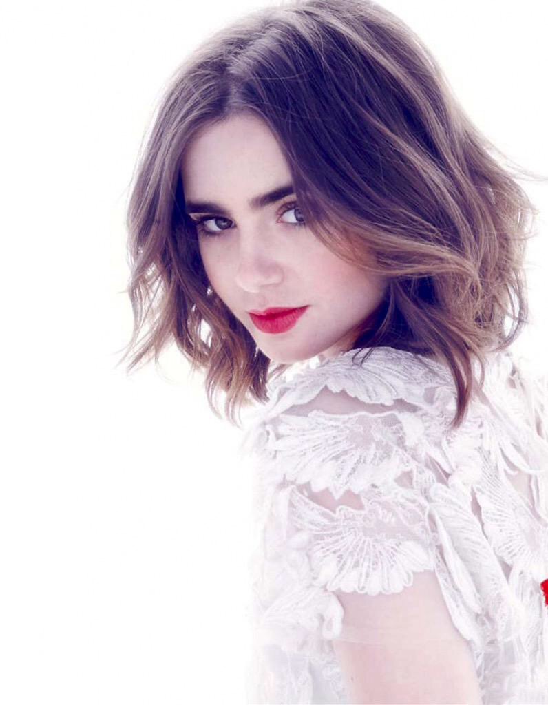 Lily Collins Wavy Bob - HD Wallpaper 