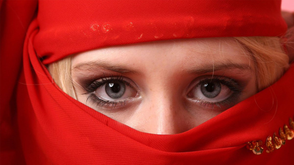 Beautiful Eyes In Hijab - HD Wallpaper 