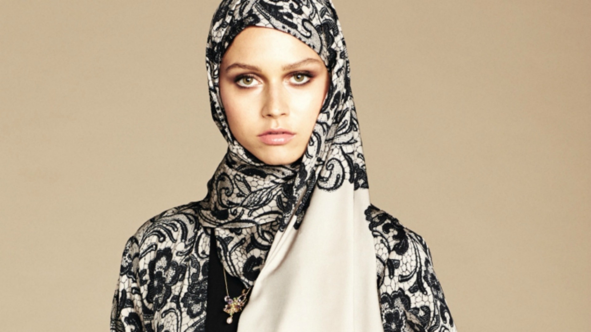 Hijab Dolce Gabbana - HD Wallpaper 
