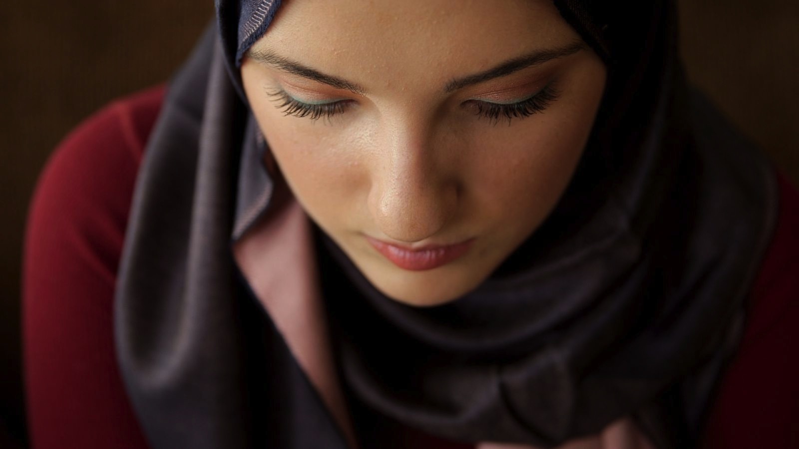 Jewish Women With Hijab - HD Wallpaper 