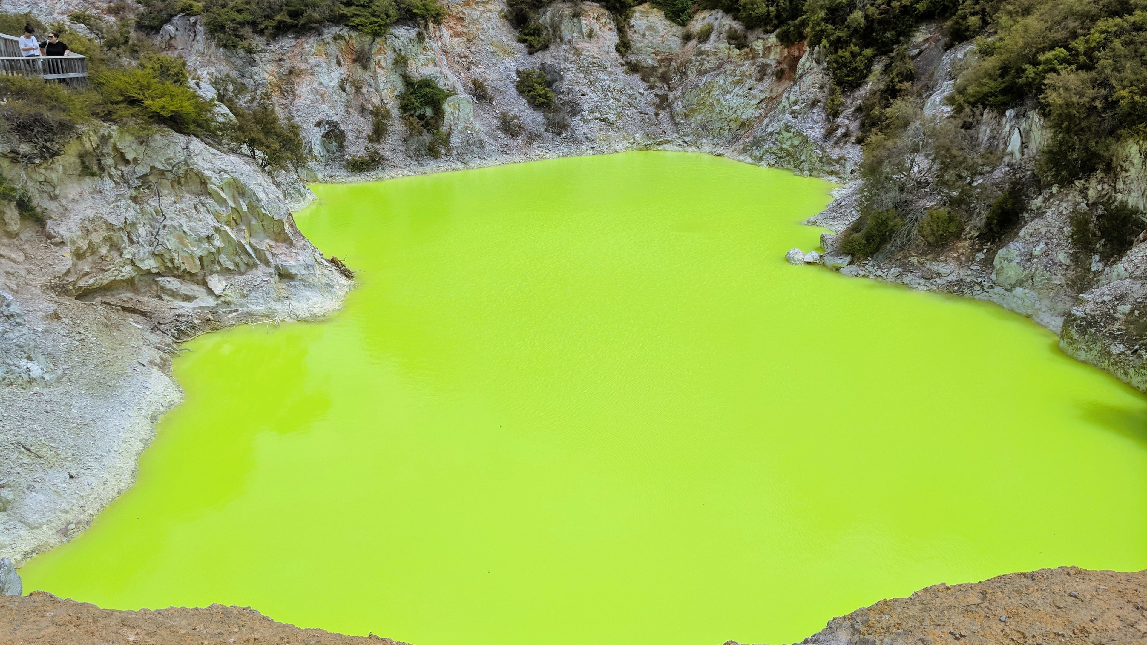 Wai O Tapu Nz Neon Green Water Caused By Sulfur Wallpaper - Wai-o-tapu - HD Wallpaper 