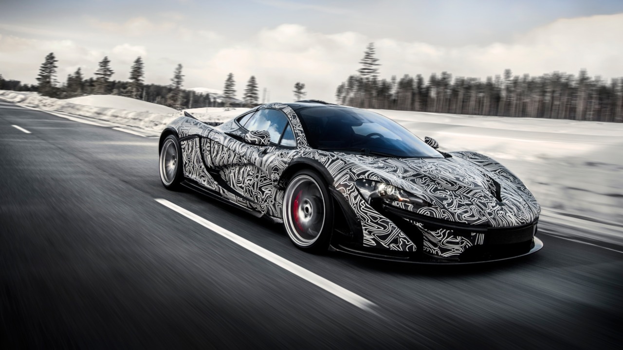 Black White Art Mclaren P1 Gtr Wallpaper - HD Wallpaper 