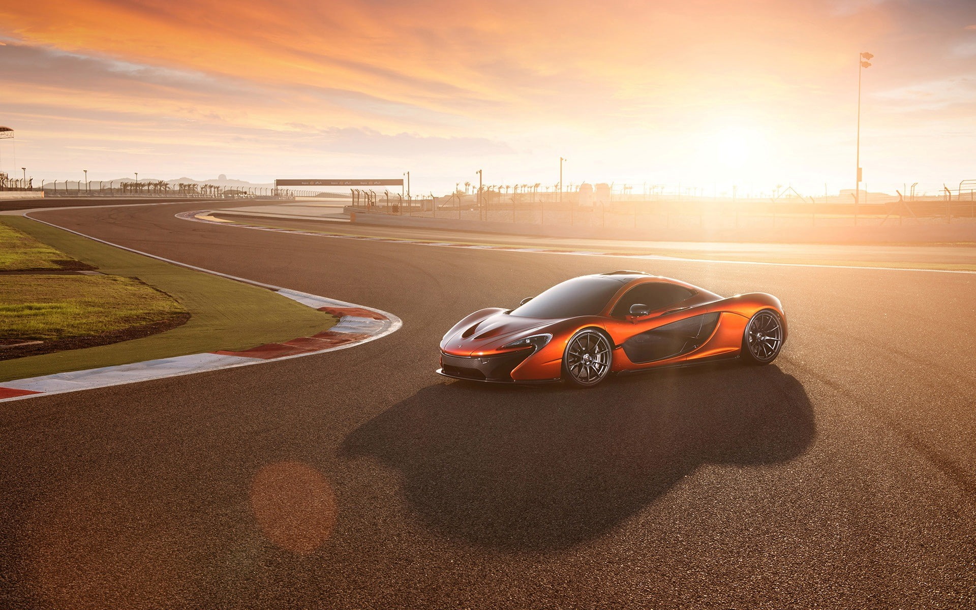 Hypercars Sunset - HD Wallpaper 