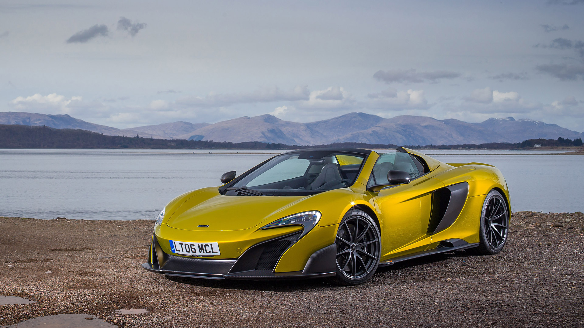 Audi R8 Vs Mclaren 650s 1920x1080 Wallpaper Teahub Io