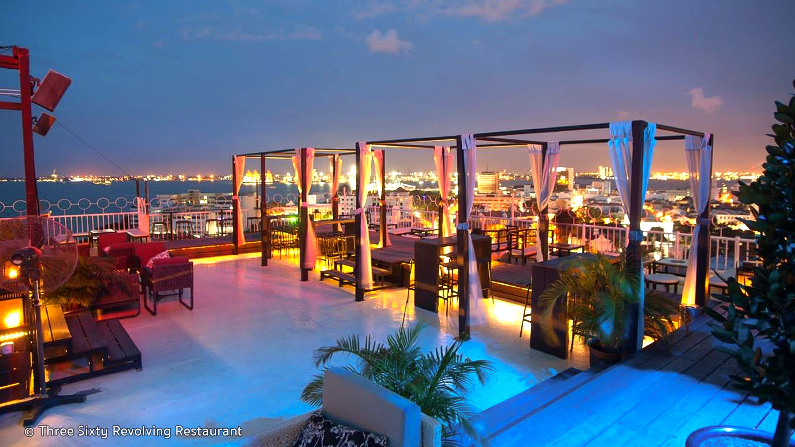 Seaside Resort - HD Wallpaper 