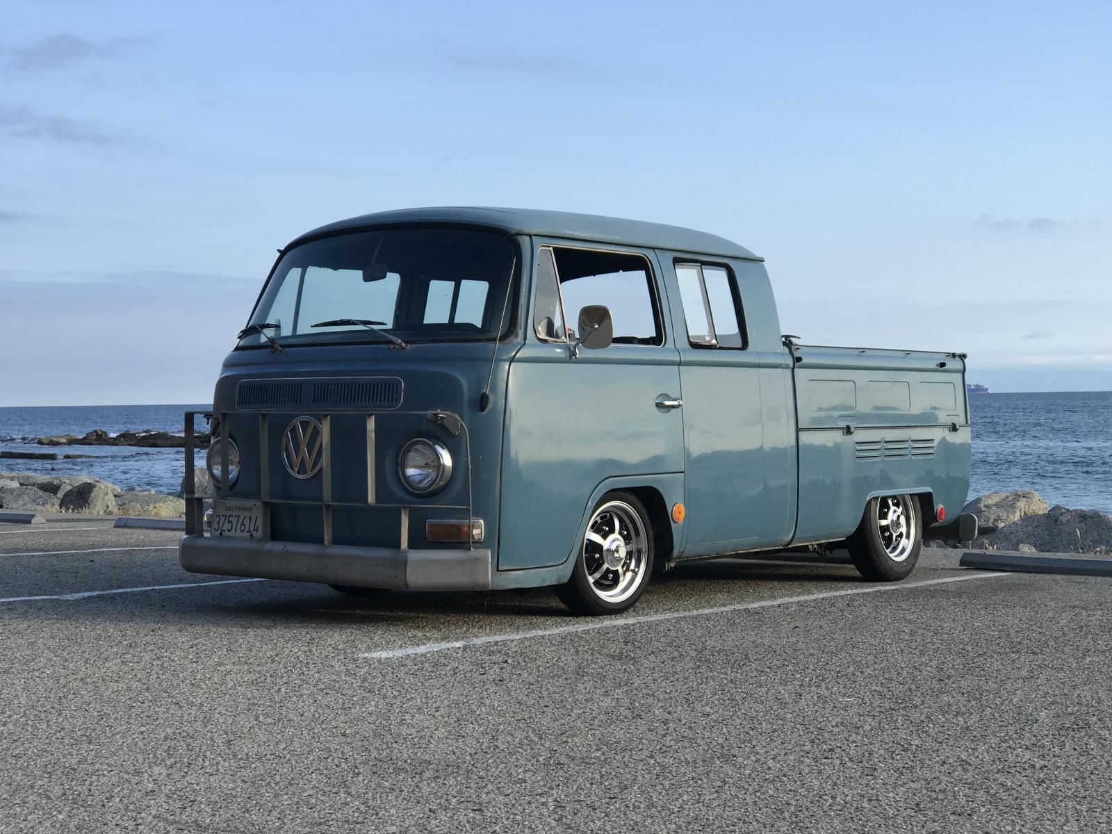 Minivan - HD Wallpaper 