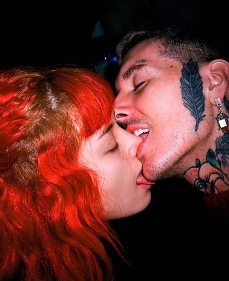 Oli Sykes, Bring Me The Horizon And Bmth - Oliver Sykes Aesthetic - HD Wallpaper 