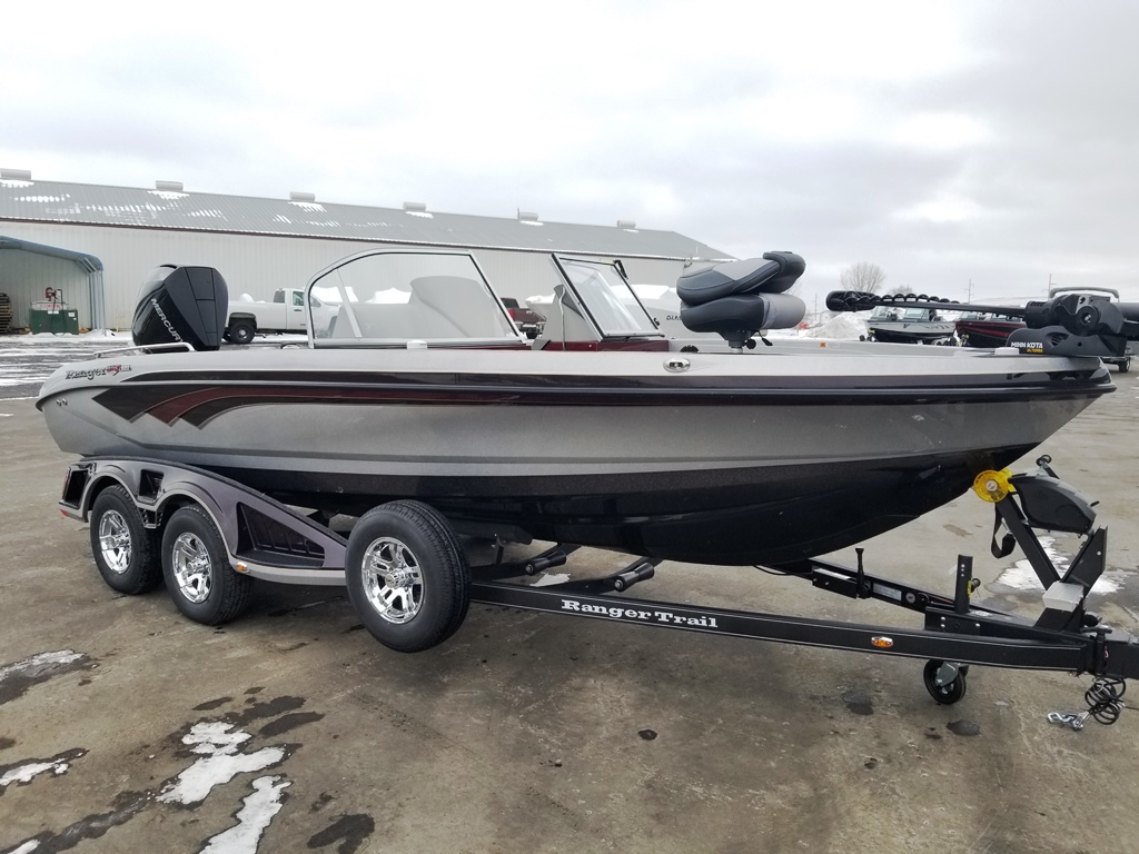 Bass Boat - HD Wallpaper 