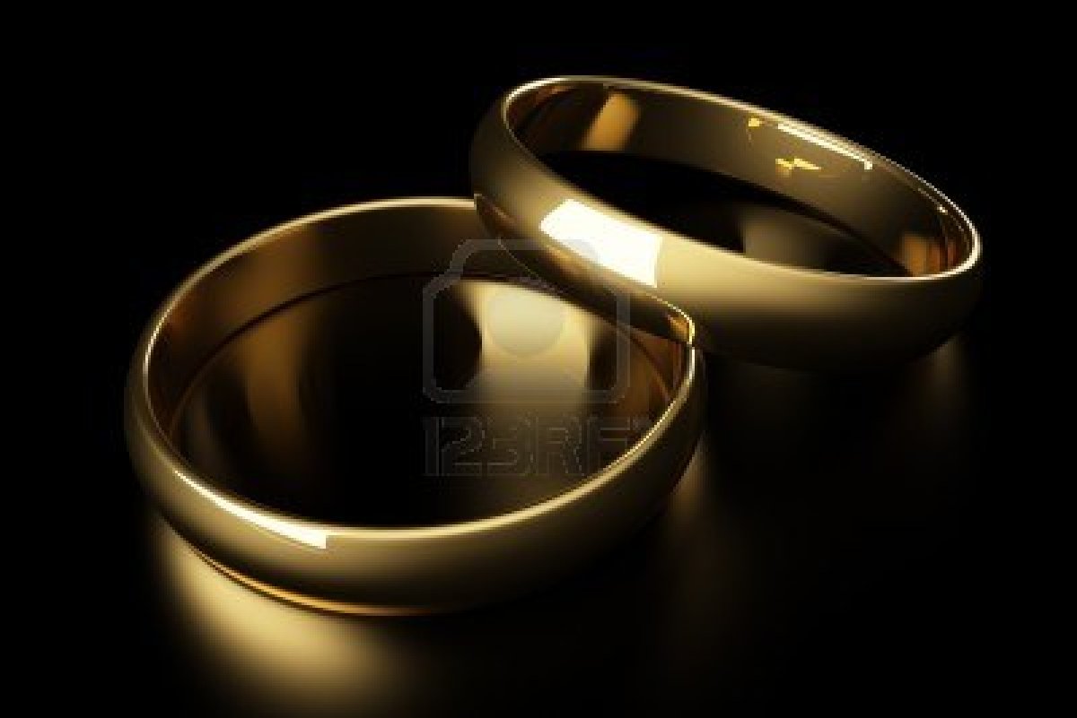 Elegant Black And Gold Wallpaper 22 Cool Hd Wallpaper - Dark Wedding Rings Background - HD Wallpaper 