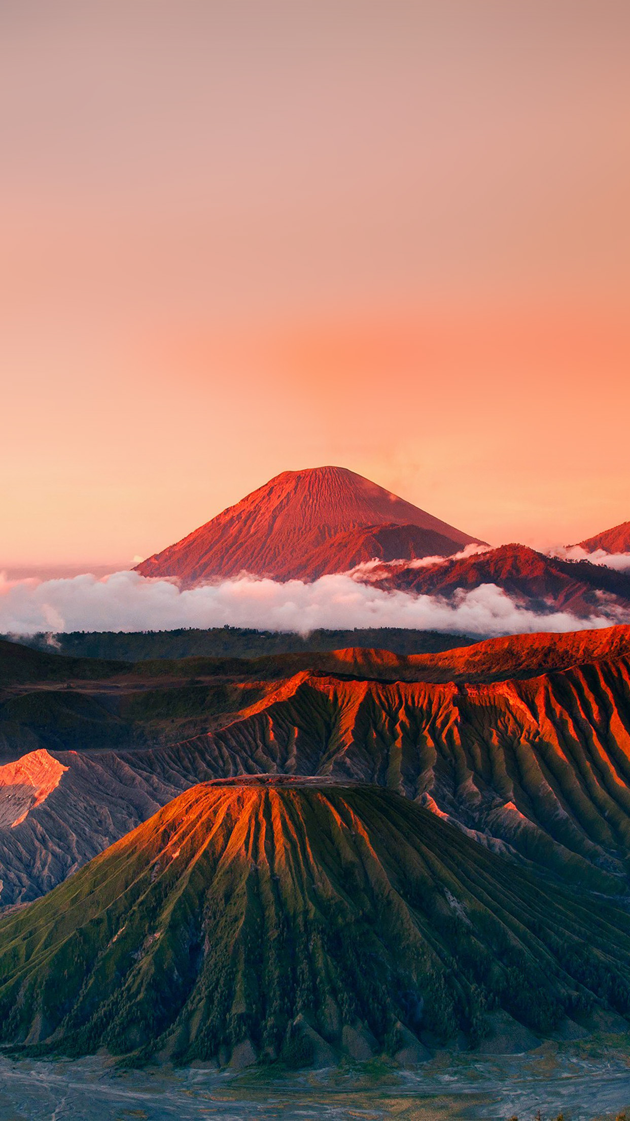 Mount Bromo - HD Wallpaper 