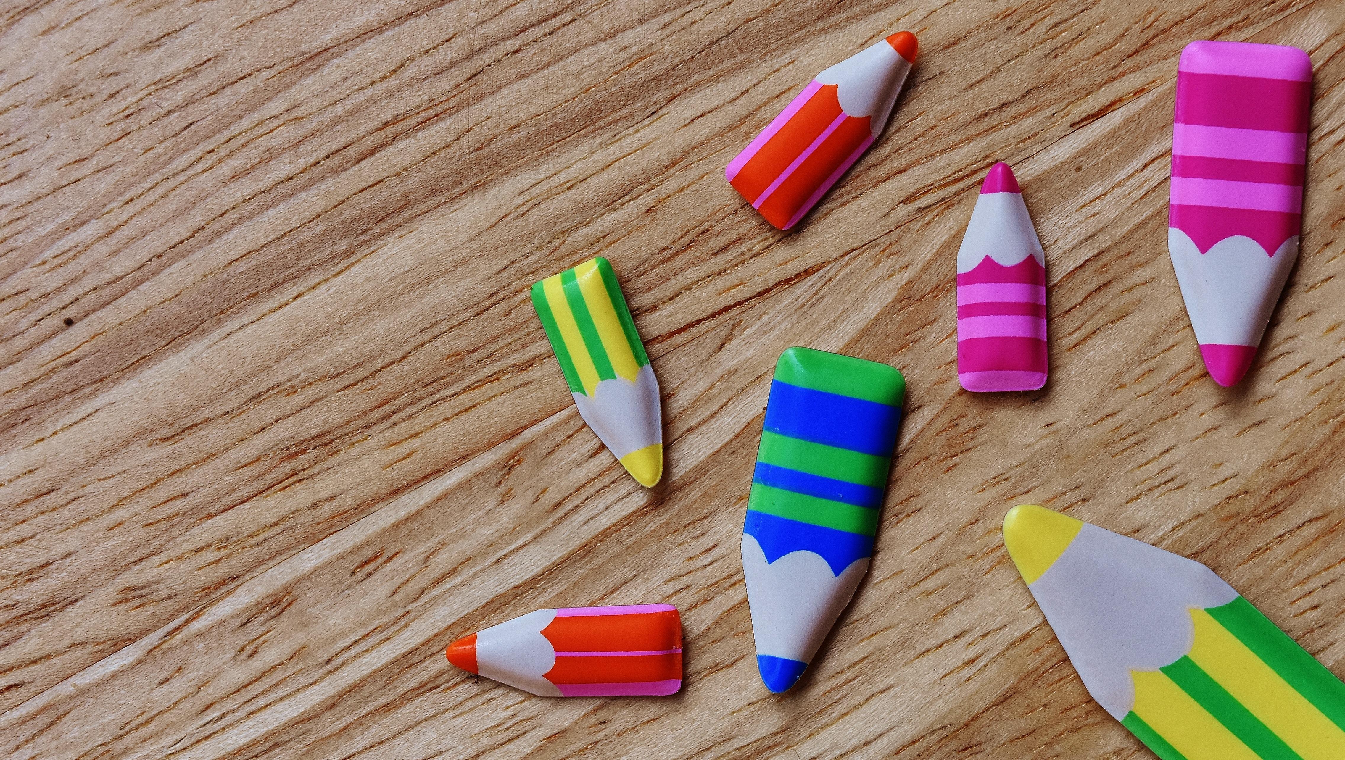 Wallpaper Pencils, School, Multicolored - Desktop Wallpaper About School - HD Wallpaper 