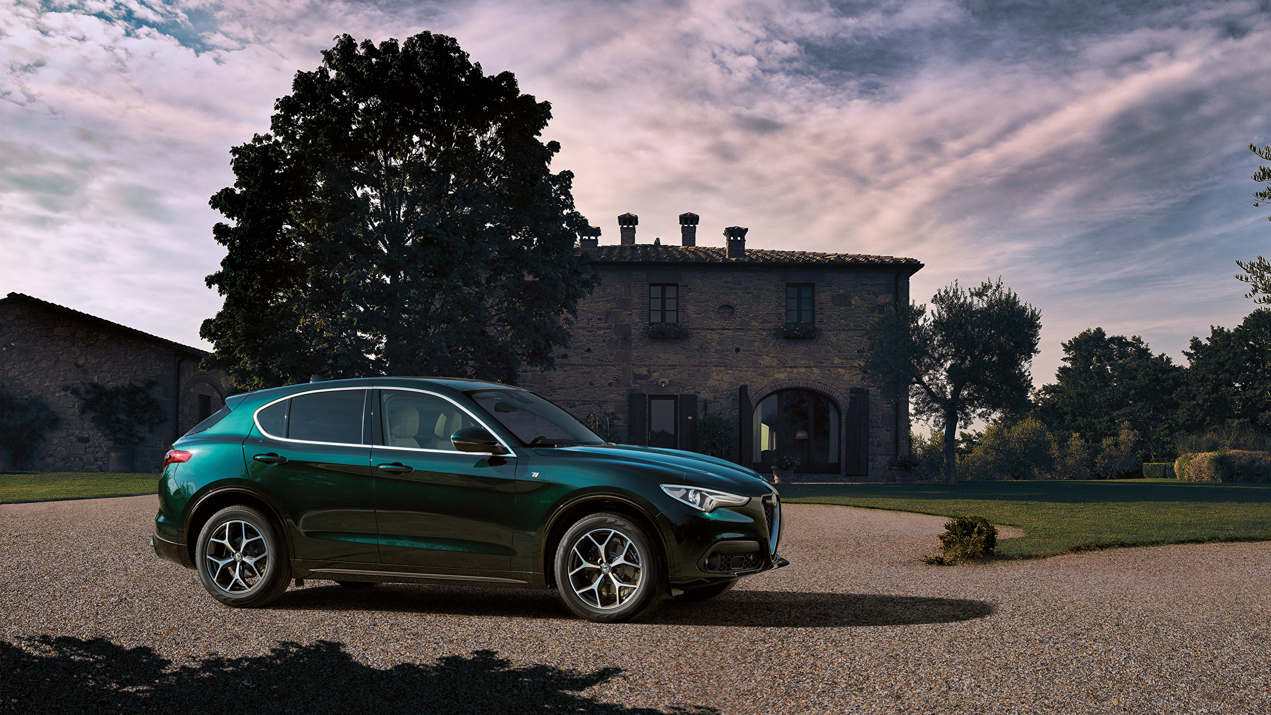 Alfa Romeo Stelvio - HD Wallpaper 