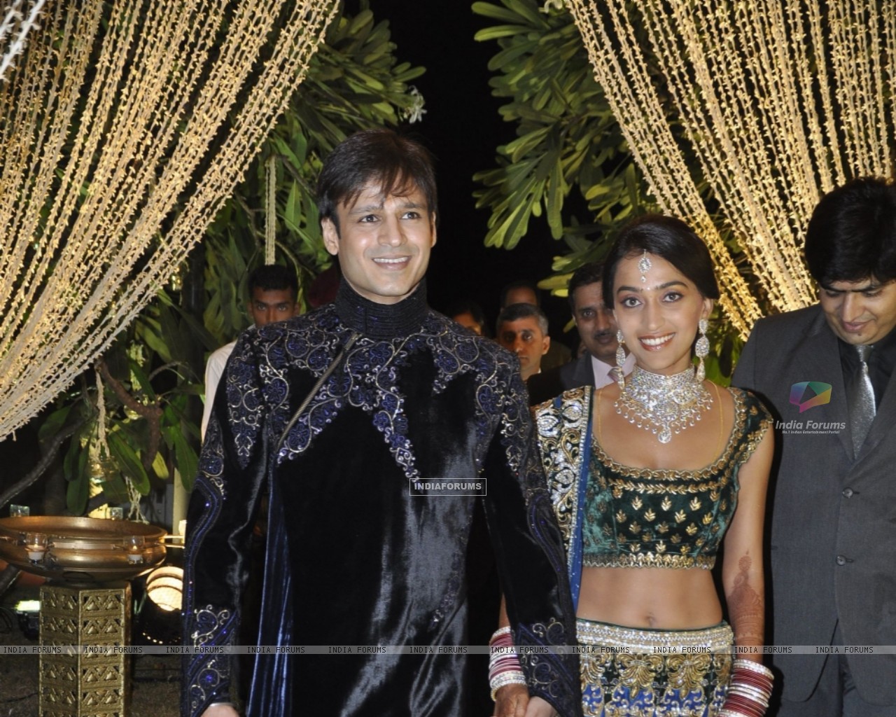 Indo Western Sherwani Designs - HD Wallpaper 