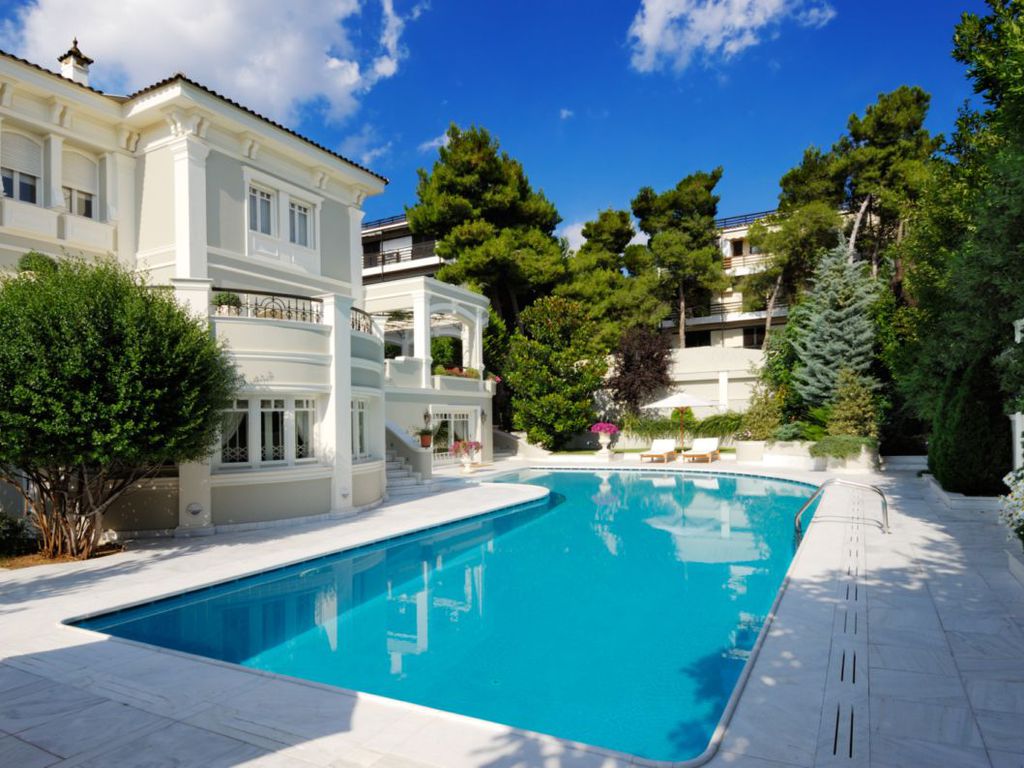 Beautiful Home With Swimming Pool - HD Wallpaper 