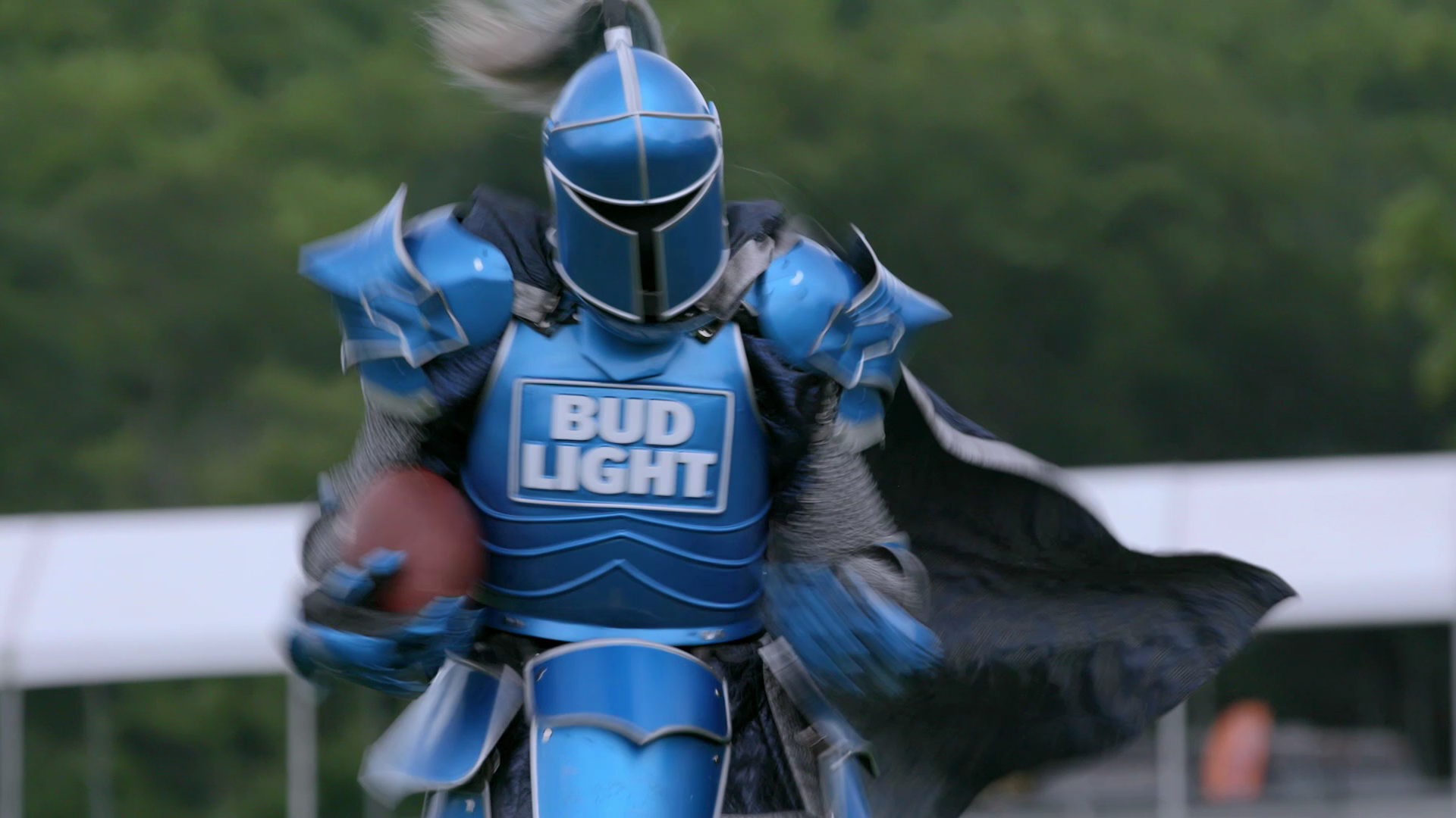 Bud Light Platinum Costume - HD Wallpaper 