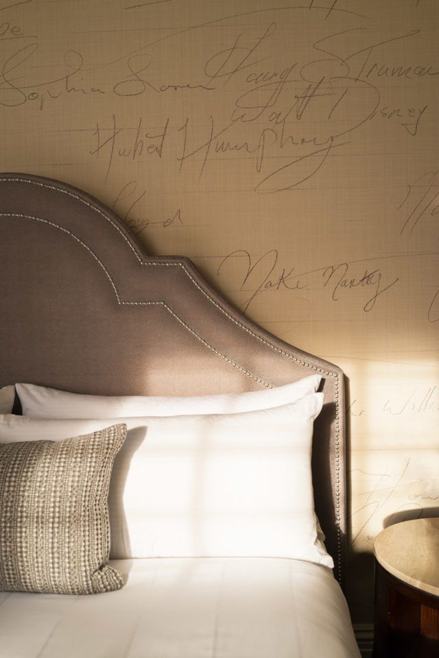 Hotel Bedroom Wallpaper Detail Of Signatures Making - Cushion - HD Wallpaper 