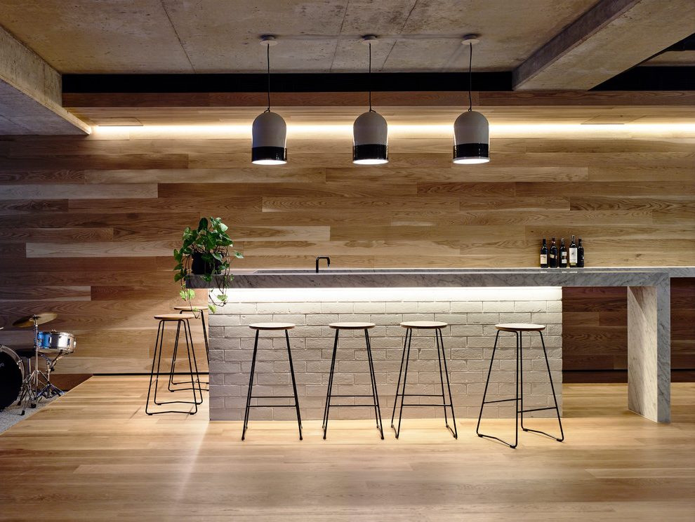 Melbourne Lighted Bar With Contemporary Wallpaper Home - Ceiling - HD Wallpaper 