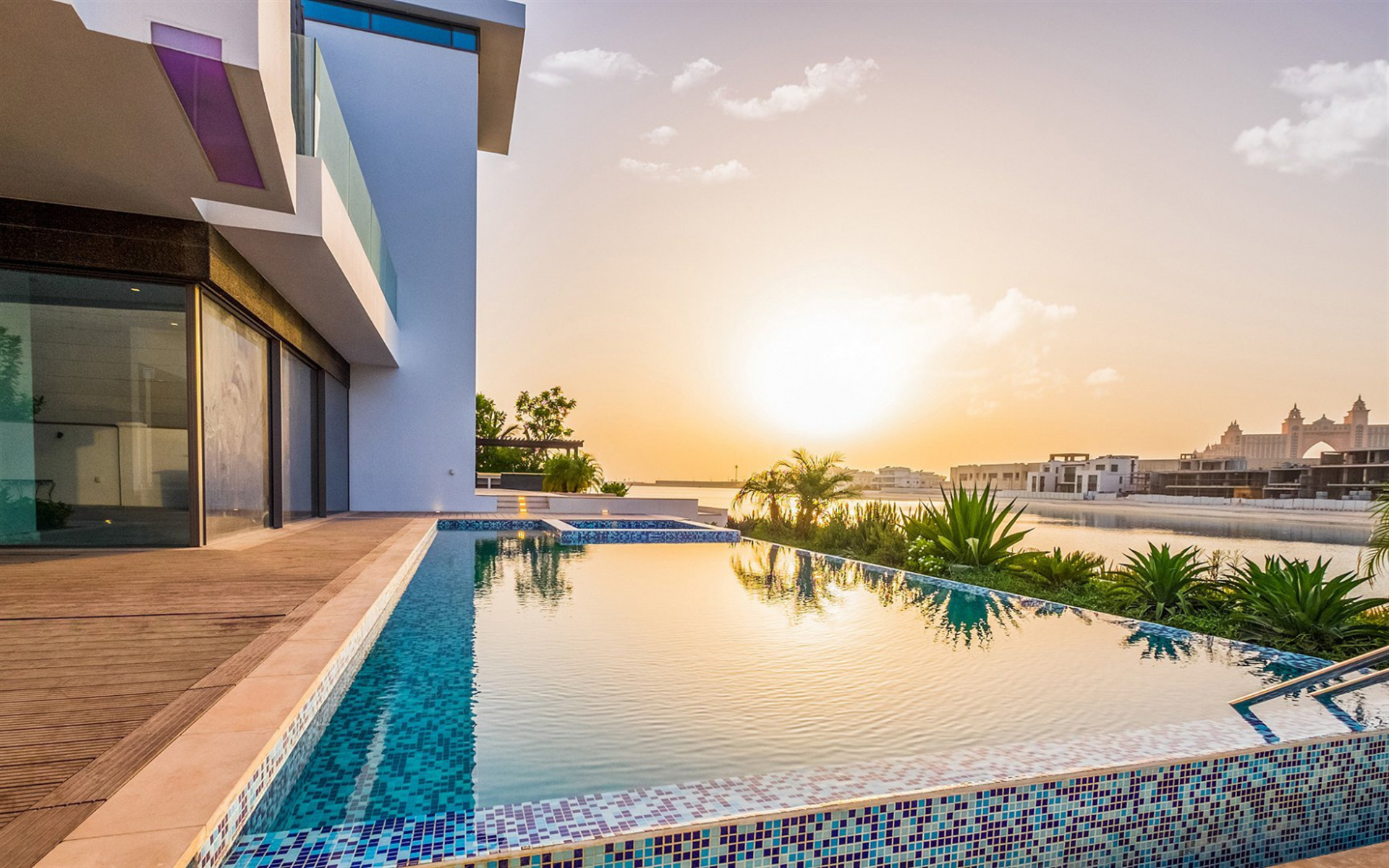 Pool Near The House, Pool Design, Luxury House, Dubai, - Villa Dubai Palm Jumeirah - HD Wallpaper 
