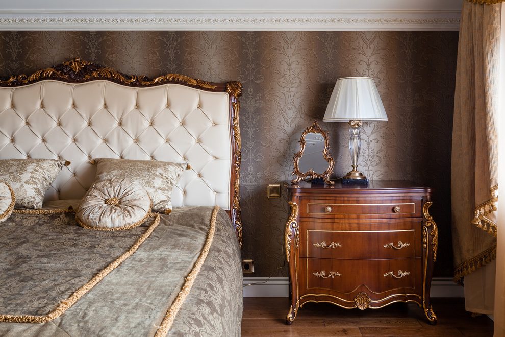 Ornate Bedroom And Brown Wallpaper Dresser Nightstand - Drawer - HD Wallpaper 