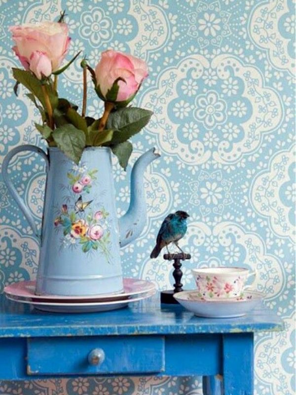 The Perfect Piped In Each Room - Room Wallpaper In Sky Blue Colour With White Flowers - HD Wallpaper 