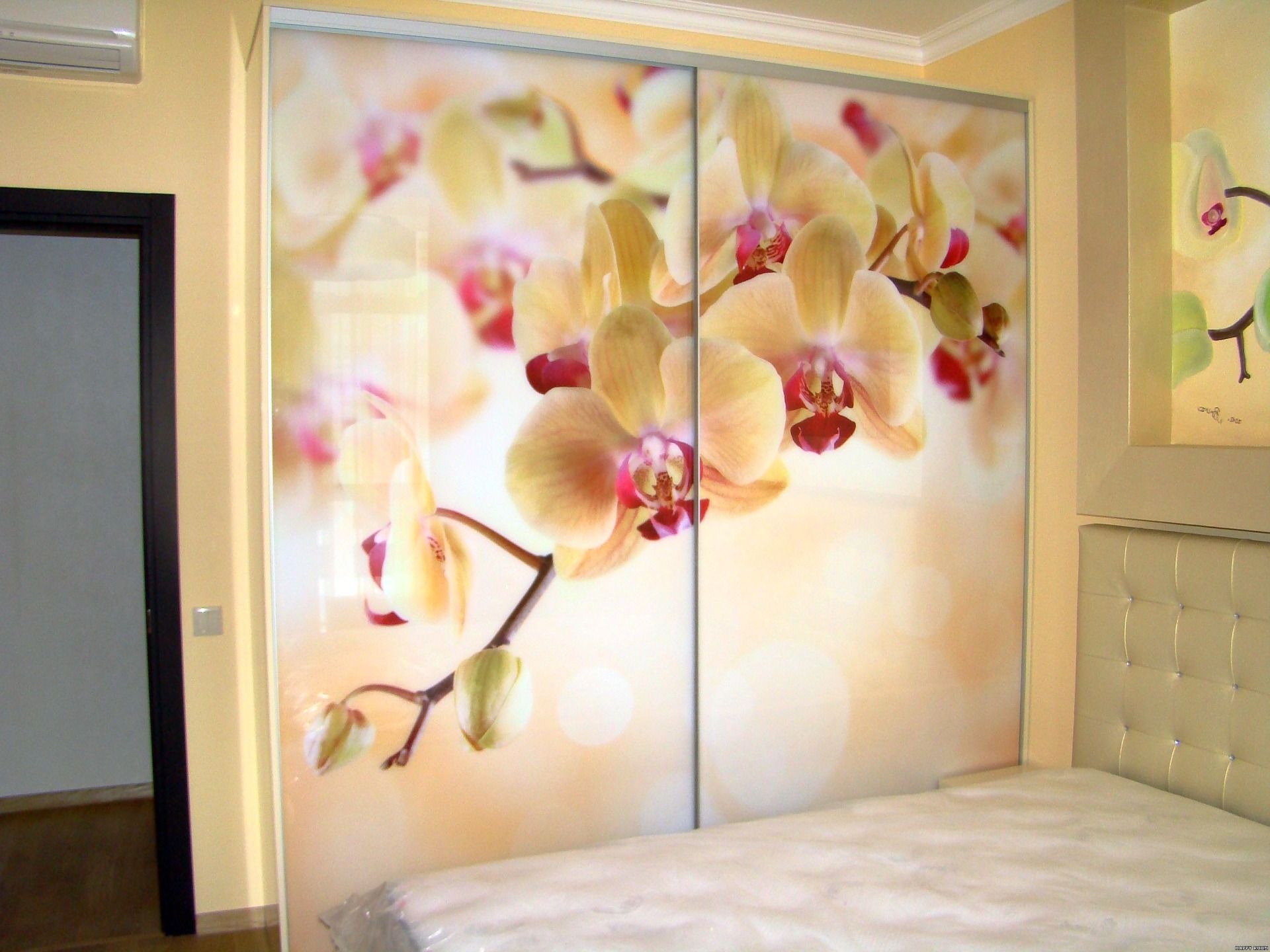 Bedroom Cupboard Flower Design - HD Wallpaper 