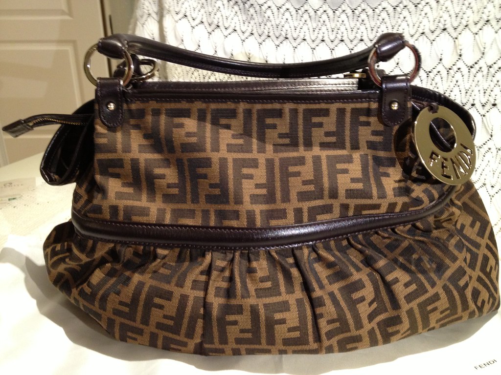 Fendi - HD Wallpaper 