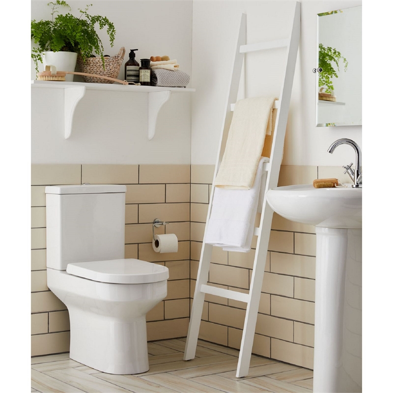 Bathroom Towel Ladder - HD Wallpaper 