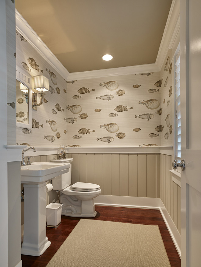 Bathroom Wainscoting Millwork - Fish Bathroom Wallpaper Uk - HD Wallpaper 