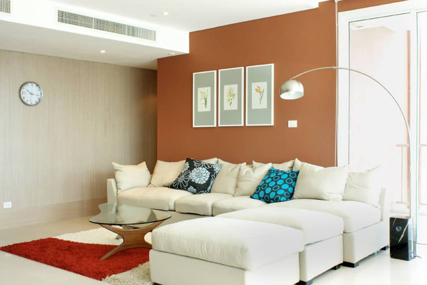 Living Room With Tan And Burnt Orange Accent Walls - Accent Wall - HD Wallpaper 