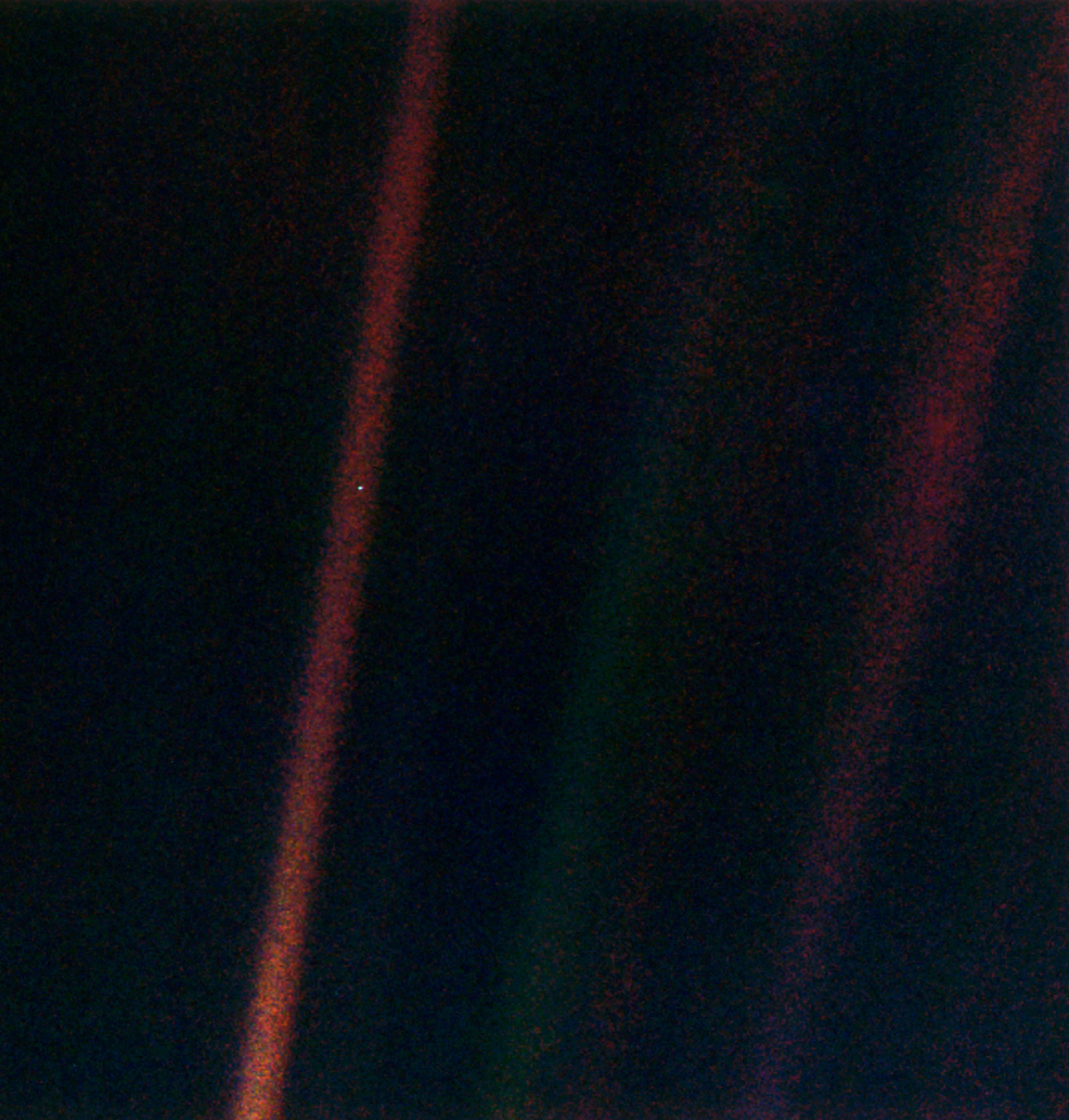 Pale Blue Dot By Voyager The Most Profound And Defining - Pale Blue Dot Motivational - HD Wallpaper 
