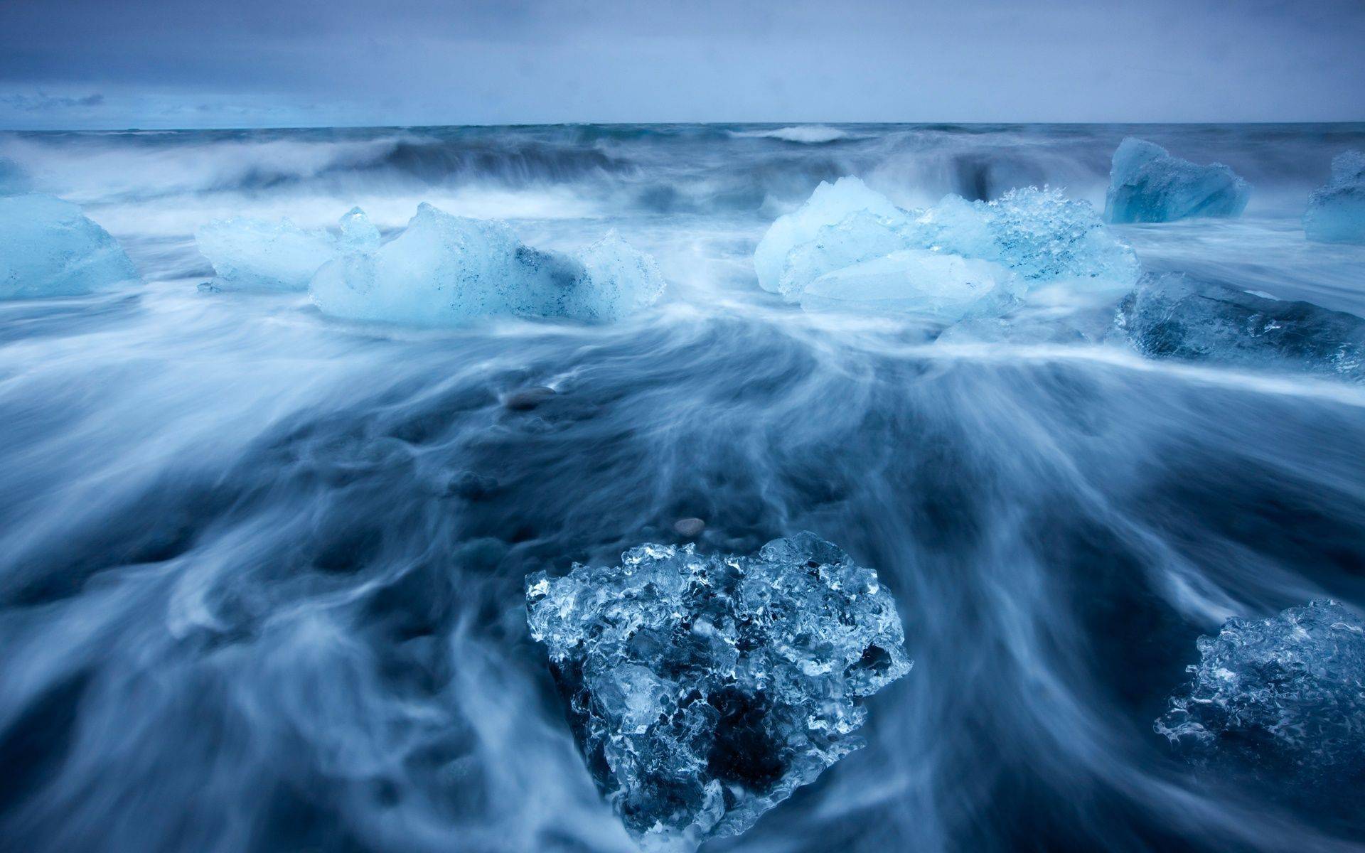 Icy Ocean - HD Wallpaper 