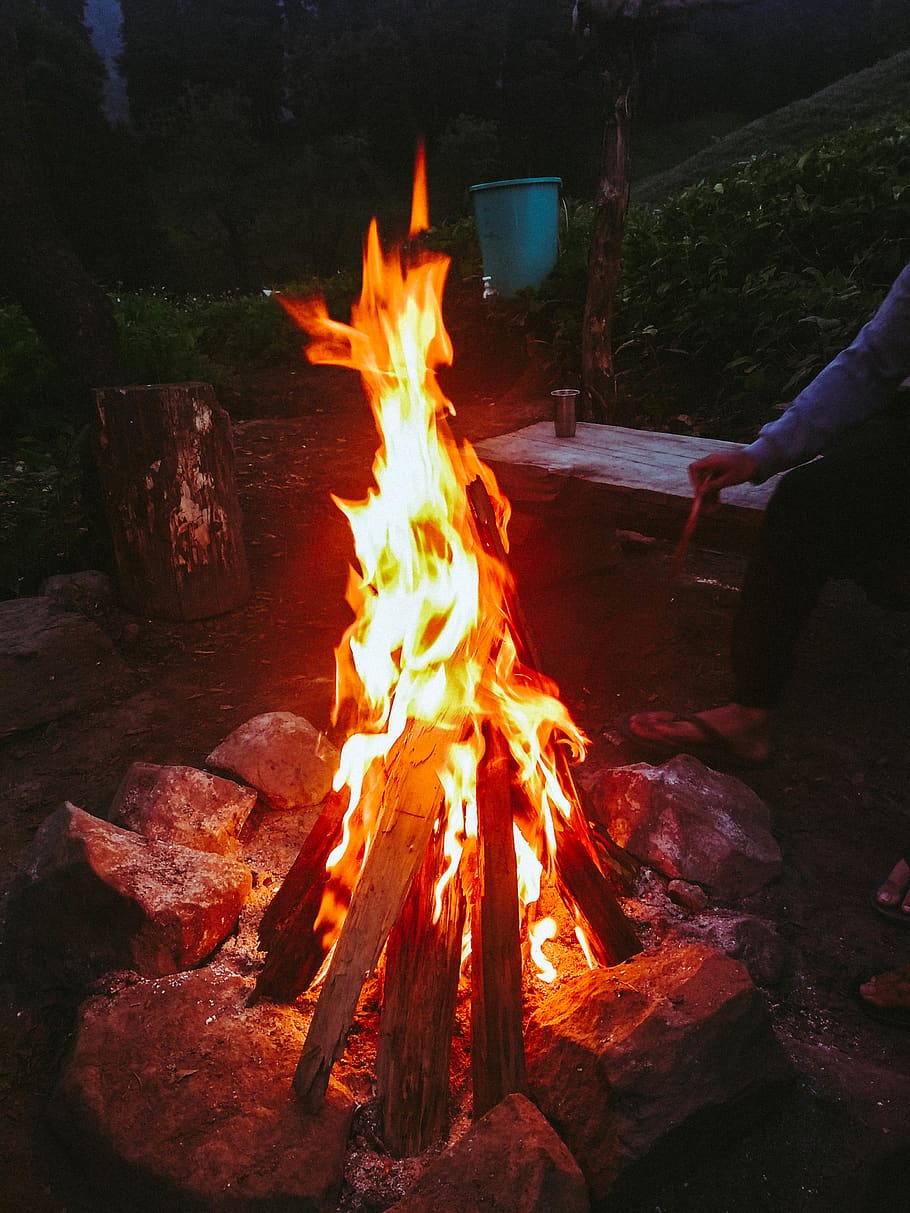 Photo Of Bonfire, 4k Wallpaper, Blaze, Blazing, Bonfire, - 4k Camping - HD Wallpaper 