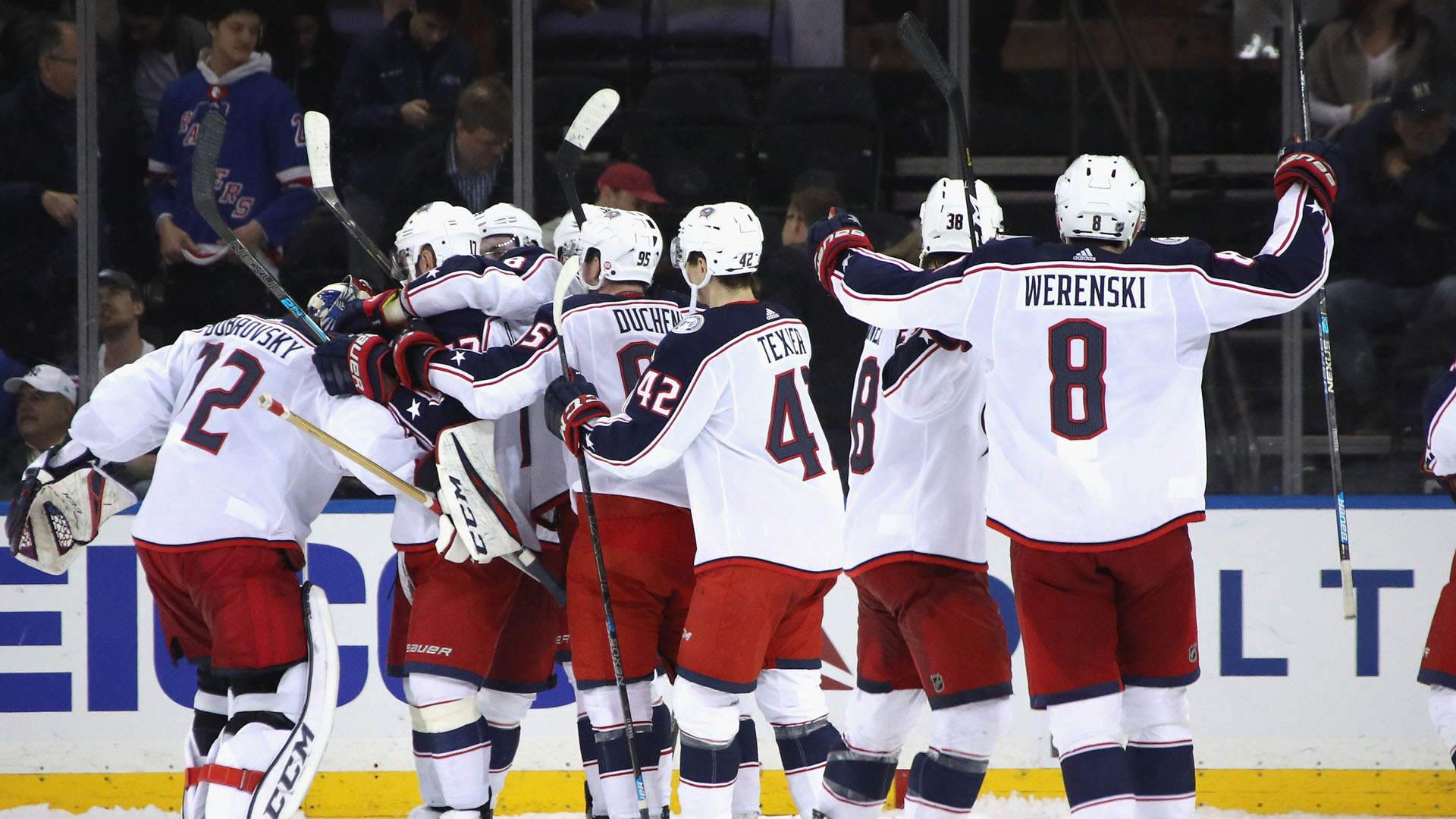The Blue Jackets Celebrate Locking Up A Playoff Spot - College Ice Hockey - HD Wallpaper 