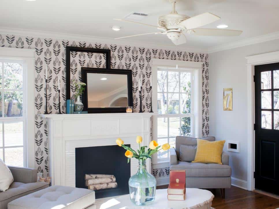Adding Farmhouse Charm To A Living Room With Wallpaper - Fixer Upper - HD Wallpaper 