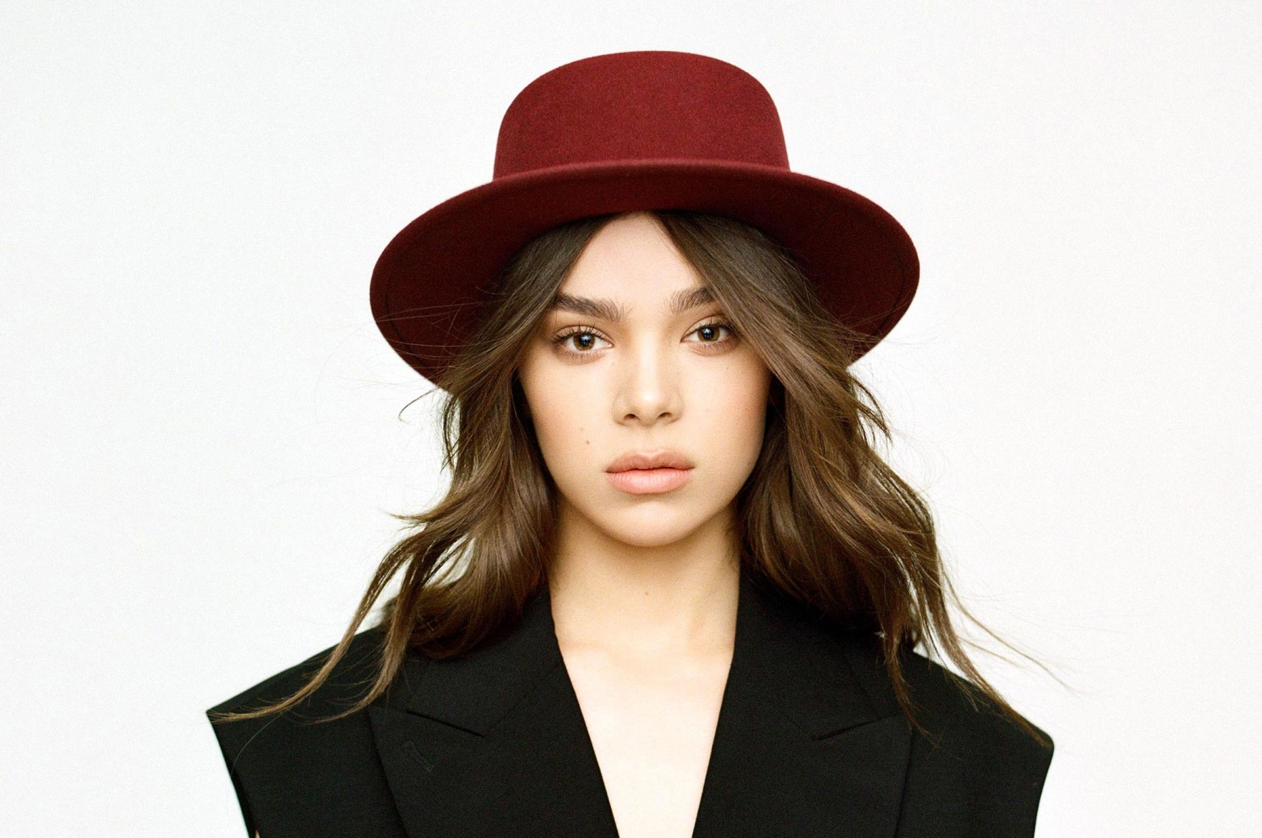 Hailee Steinfeld Hat - HD Wallpaper 