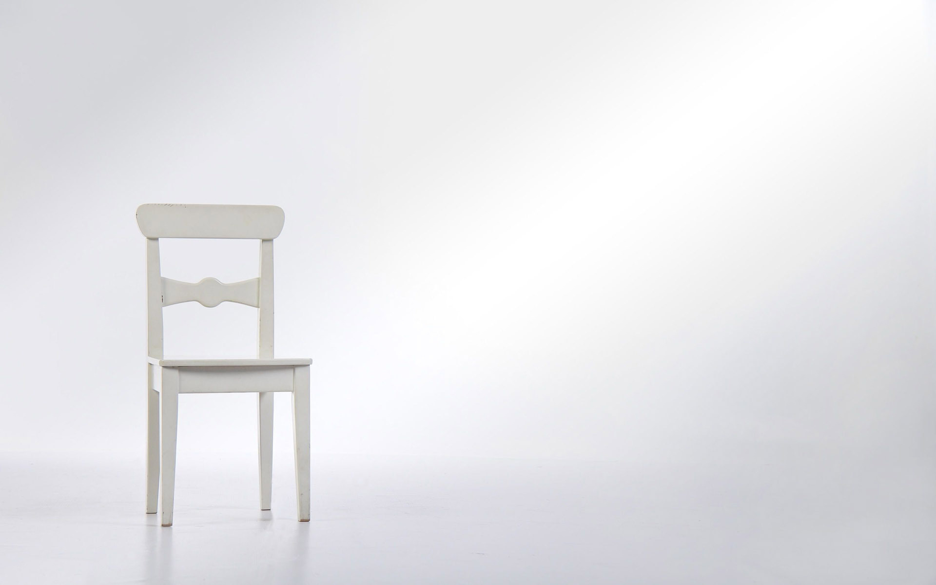 13 Fantastic Hd Chair Wallpapers - Chair In White Room - 1920x1200