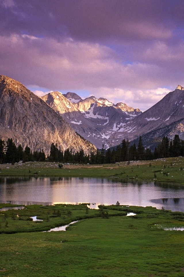 Mountains Iphone 4s Wallpaper - Iphone Wallpaper Of Mountain - HD Wallpaper 